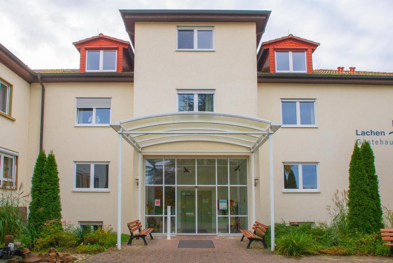 Christliche Gaestehaeuser Weinstrasse Neustadt an der Weinstraße Exterior foto